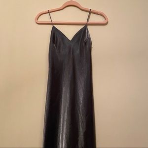 De Laru 3/4 long gray/silver gown